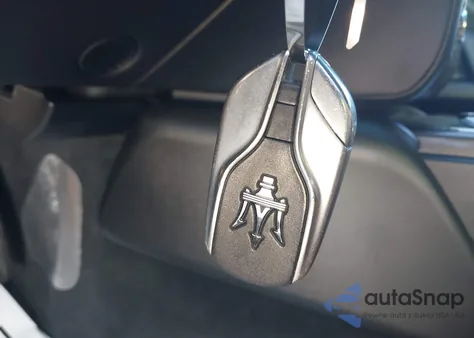 2016 Maserati Ghibli z USA, uszkodzony, nr VIN ZAM57XSA1G1167807